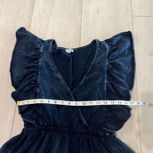 White Birch The Right Track Full Size Short Flutter Sleeve Mini Dress size m - Picture 3 of 7